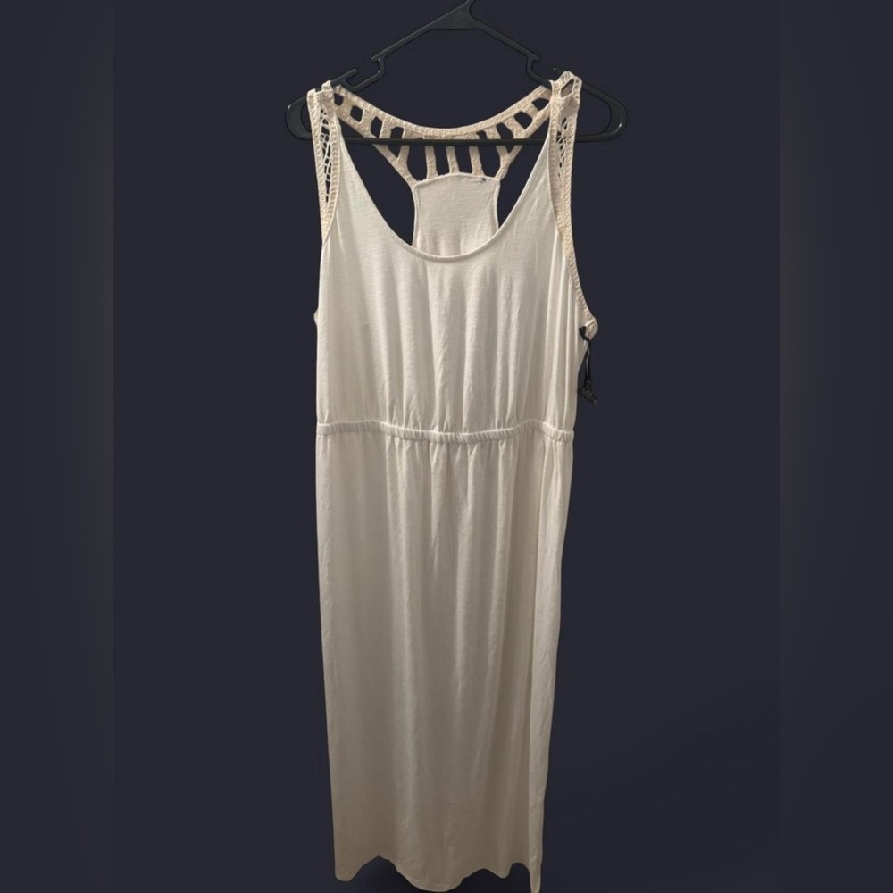 Ava & Viv Cream Maxi Dress